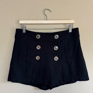 Cache women 8 accent button front preppy skort black